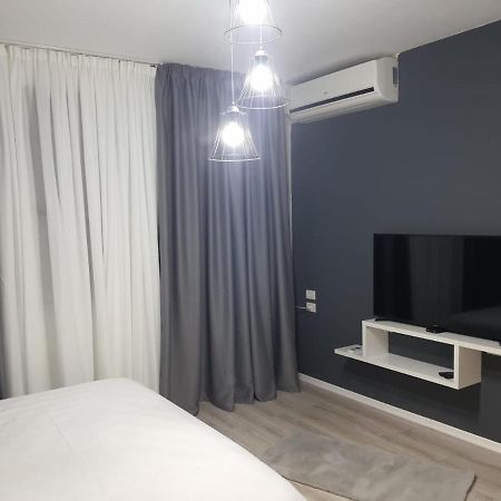 Modern Apartment Korca 2 Exterior foto